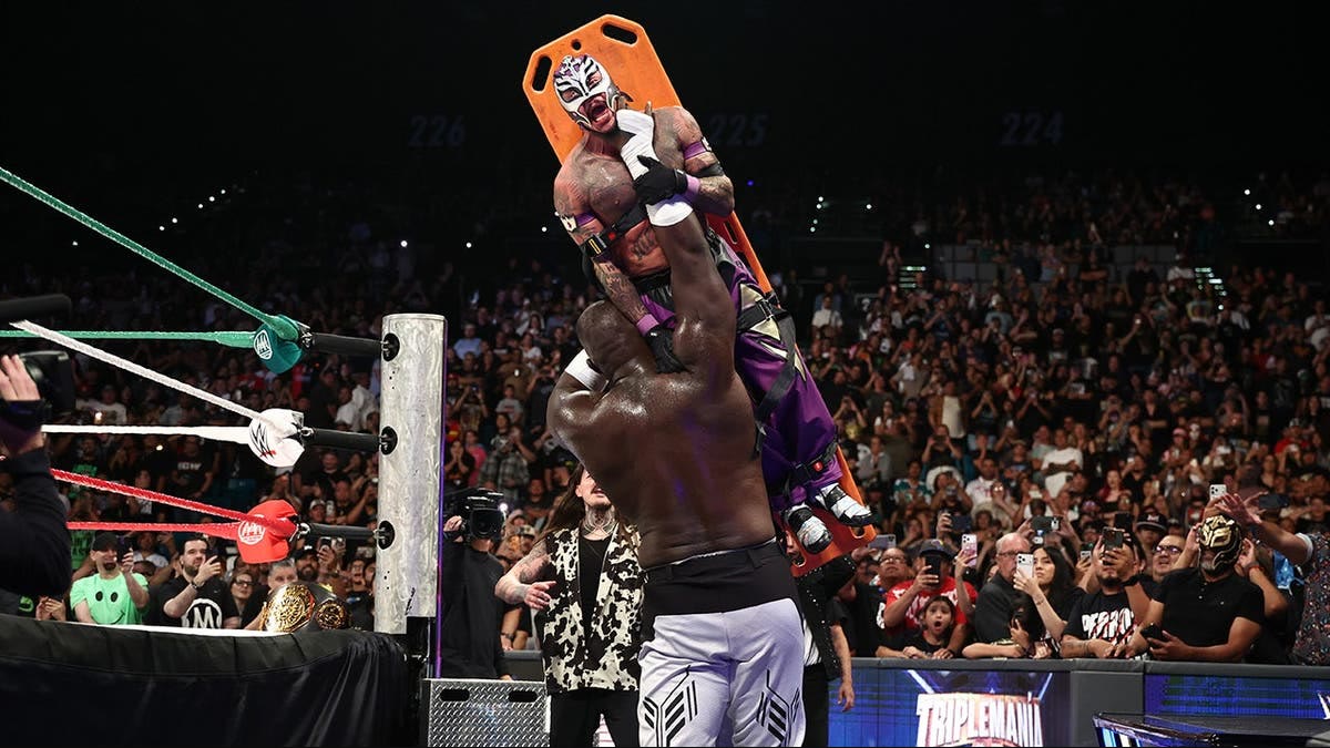 Paul Wight says imitation is flattery after Omos recreates Rey Mysterio spot