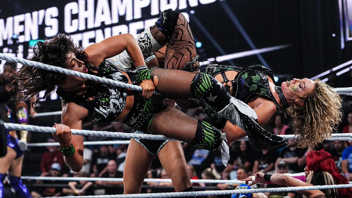 Suspended Wren Sinclair wins NXT Women's Title battle royal in disguise